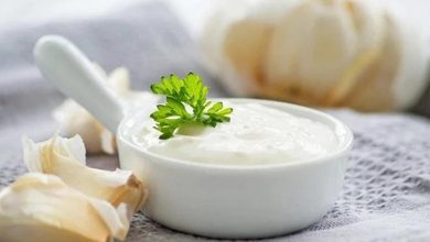 طرز تهیه ماست موسیر با موسیر تازه؛ ساده و خوشمزه