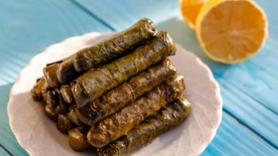 طرز تهیه دلمه برگ مو لبنانی (ورق عنب)؛ غذای سنتی مدیترانه‌ای