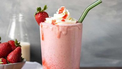 طرز تهیه فراپه شکلات و توت‌ فرنگی؛ مناسب دورهمی‌های دوستانه