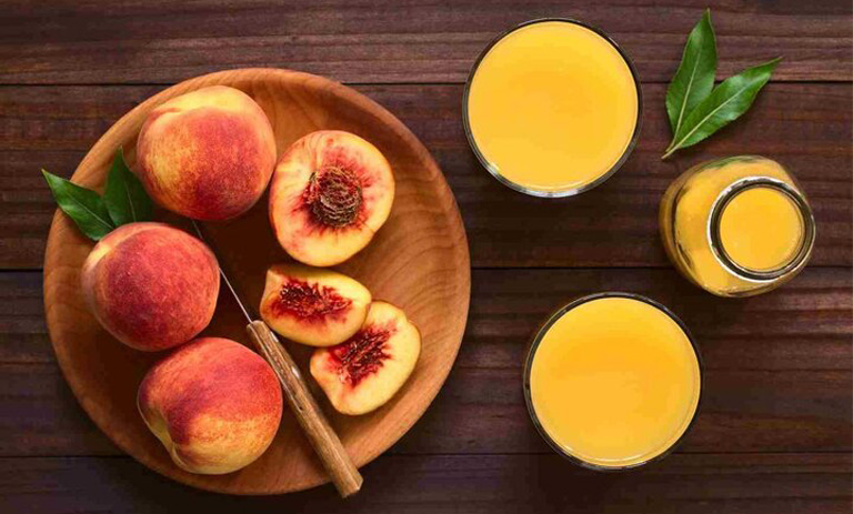 طرز تهیه رانی هلو همانند بازاری با تکه های میوه