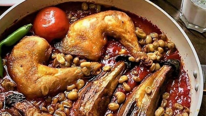 نکات و فوت‌وفن های طرز تهیه خورشت غوره بادمجان سنتی