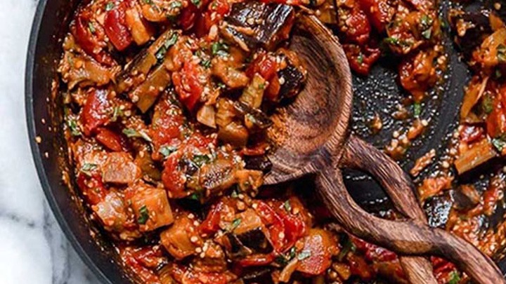 نکات و فوت‌وفن های طرز تهیه خوراک بادمجان کبابی