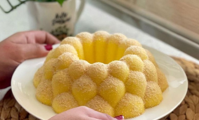 طرز تهیه ماقوت بستنی زعفرانی؛ دسر تابستانی خوشمزه