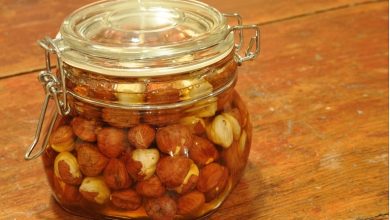 طرز تهیه ترشی فندق+ نکات کپک نزدن