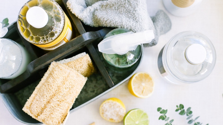 مواد لازم برای ساخت سفید کننده با لیمو ترش مواد لازم برای ساخت سفید کننده با لیمو ترش