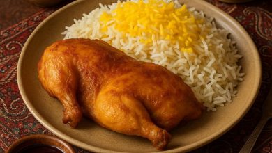 طرز تهیه مرغ کَرهای با خوراک شاه پلو؛ ترکیب اکبر جوجه و شاه پلو