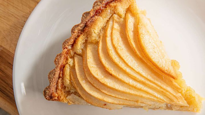 نکات و فوت‌وفن‌ های طرز تهیه تارت گلابی و بادام