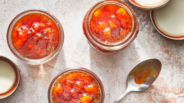 مربای هلو انجیری درسته