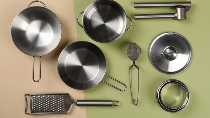 ظروف تفلون: راحت اما با احتیاط ظروف تفلون: راحت اما با احتیاط