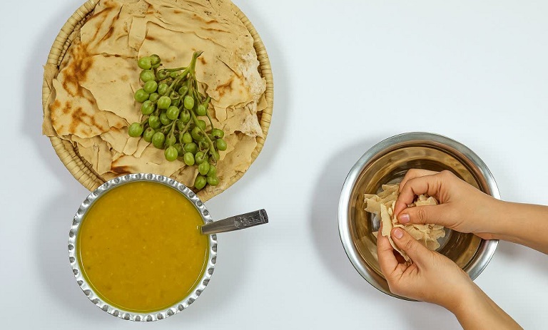 طرز تهیه قَلیه غوره؛ غذایی پر از عطر و طعم جنوبی