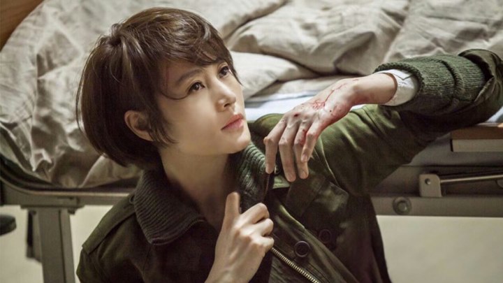 سیگنال (Signal) از بهترین فیلم و سریال‌های کیم هه سو