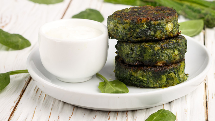 نکات و فوتوفن های طرز تهیه کوکو پونه نکات و فوتوفن های طرز تهیه کوکو پونه