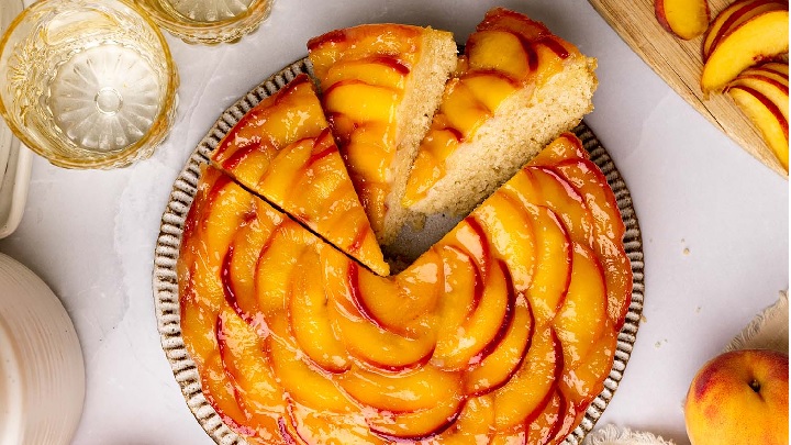 نکات و فوت‌وفن های طرز تهیه کیک برگردان هلو