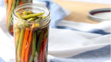 طرز تهیه ترشی لوبیا سبز با هویج+ نکات کپک نزدن