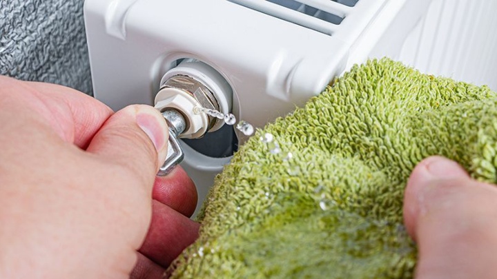 اشتباهات رایج در هواگیری شوفاژ اشتباهات رایج در هواگیری شوفاژ