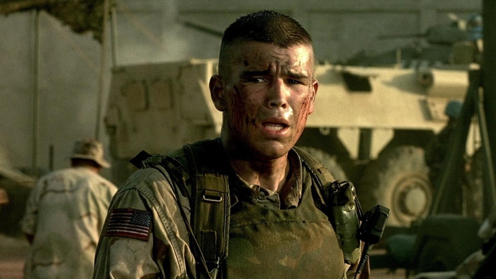 فیلم «سقوط شاهین سیاه» (Black Hawk Down)؛ بهترین فیلمهای سینمایی جنگی تکاوری فیلم «سقوط شاهین سیاه» (Black Hawk Down)؛ بهترین فیلمهای سینمایی جنگی تکاوری