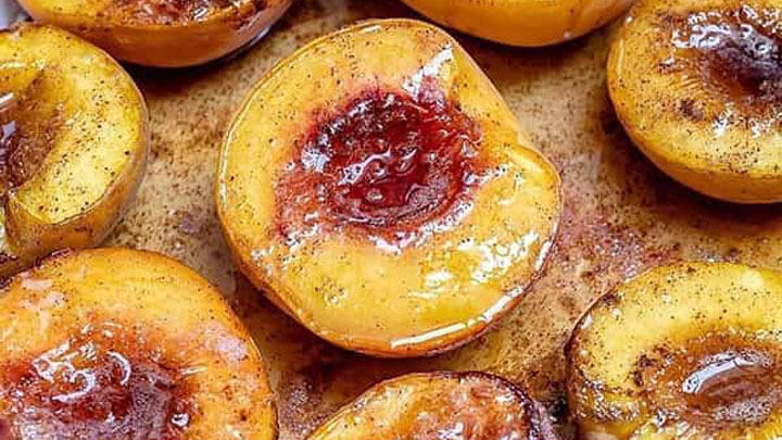 نکات و فوتوفن های طرز تهیه هلو بو داده عسلی نکات و فوتوفن های طرز تهیه هلو بو داده عسلی