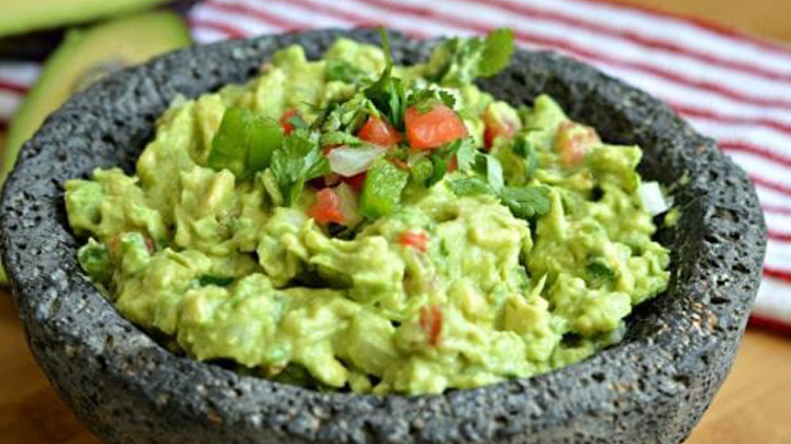 نکات و فوتوفن های طرز تهیه گواکاموله نکات و فوتوفن های طرز تهیه گواکاموله