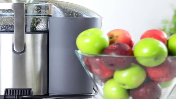 طرز تهیه آب سیب با آبمیوه‌ گیری