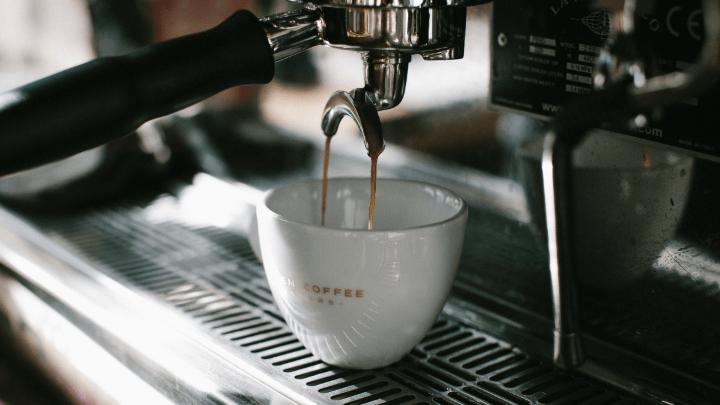 دلایل صدا دادن دستگاه قهوهساز یا اسپرسوساز دلایل صدا دادن دستگاه قهوهساز یا اسپرسوساز