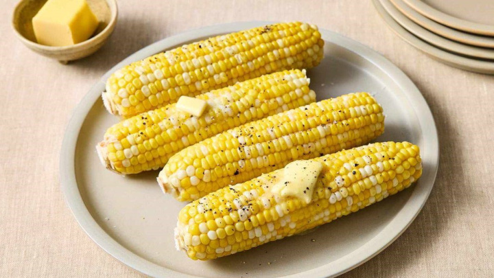 طرز تهیه بلال کره‌ای با شیر در فر