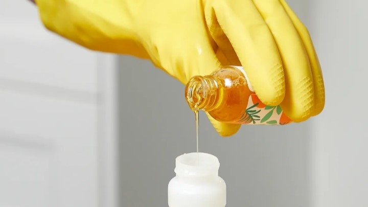 طرز تهیه اسپری براقکننده خانگی برای سنگ گرانیت طرز تهیه اسپری براقکننده خانگی برای سنگ گرانیت