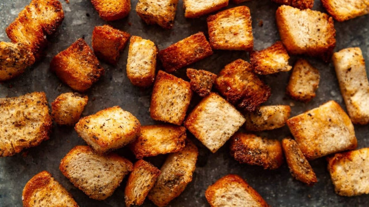 روش تازه کردن نان خشک و بیات با گریل کردن آن روش تازه کردن نان خشک و بیات با گریل کردن آن