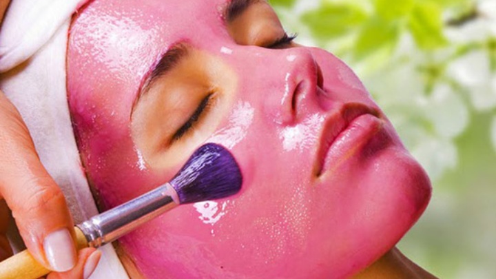 ماسک انار و روغن نارگیل برای تغذیه و لطافت پوست