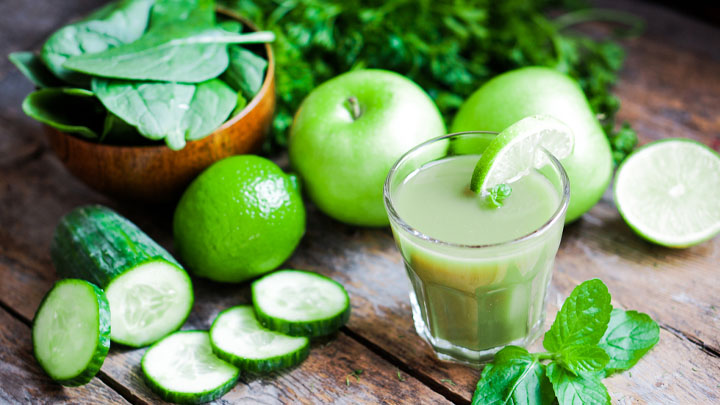 نکات و فوتوفن های طرز تهیه اسموتی خیار و سیب سبز نکات و فوتوفن های طرز تهیه اسموتی خیار و سیب سبز