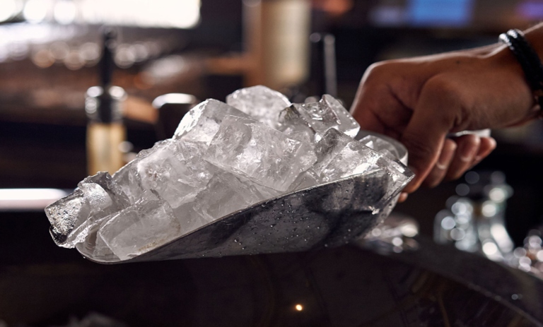 کاربردهای جالب یخ در خانه داری و آشپزی؛ Interesting uses of ice in housekeeping and cooking