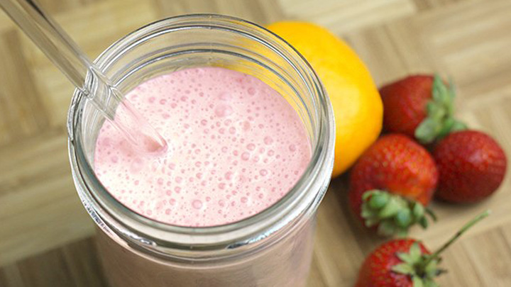 نکات و فوت‌وفن‌ های طرز تهیه اسموتی نارنگی و توت فرنگی