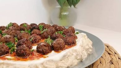 طرز تهیه علی نازیک ترکیهای؛ ترکیب بادمجان، گوشت و سس بشامل