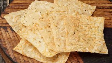 کالری نان خشک چقدر است؟