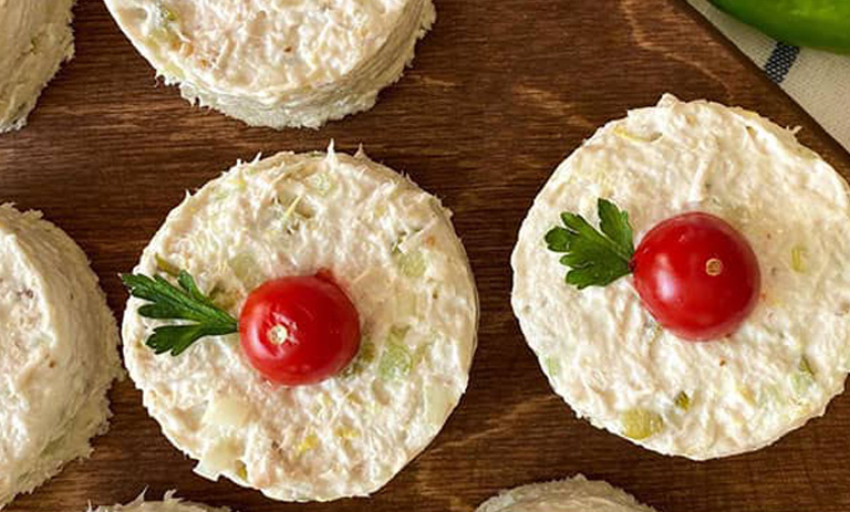 طرز تهیه راتای شوید و مرغ؛ غذایی سریع و خوشمزه برای مهمانیها