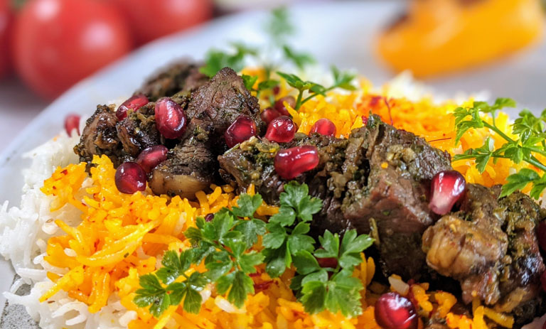 طرز تهیه کباب چنجه با آب انار؛ طعمی متفاوت و بینظیر برای مهمانی