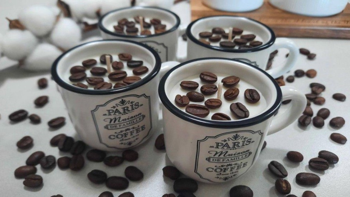 شمع معطر با رایحه قهوه