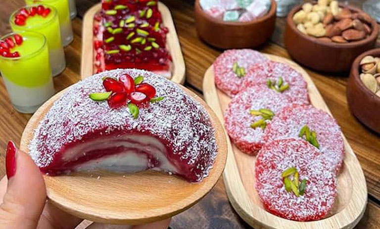 طرز تهیه تاتلی زبرا اناری با لایههای رنگارنگ و طعمی متفاوت