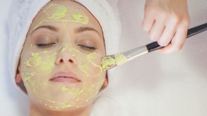 ماسک زعفران و عسل برای تغذیه و ترمیم پوست ماسک زعفران و عسل برای تغذیه و ترمیم پوست