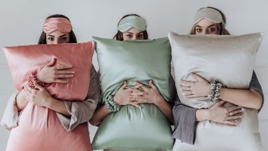 29 مدل روبالشتی ساتن شیک که دکور اتاقت را خاص میکند