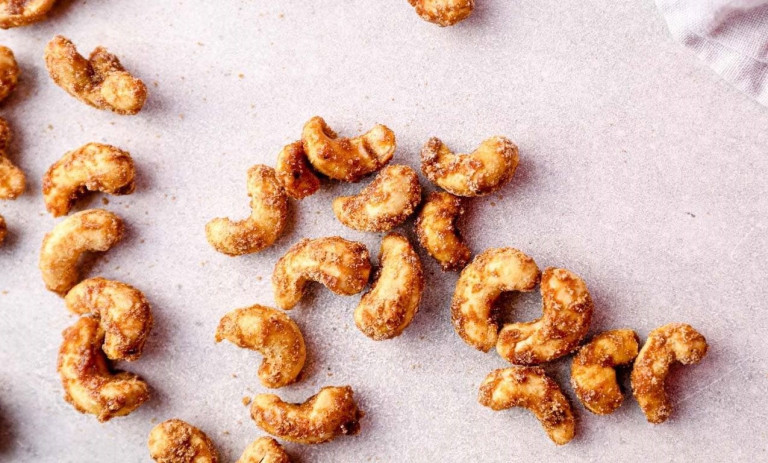 طرز مزه‌دار کردن بادام هندی در خانه؛ 7 طعم خوشمزه و پرطرفدار