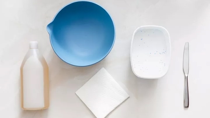 چگونه لکه لبو را از لباس پاک کنیم؟ چگونه لکه لبو را از لباس پاک کنیم؟