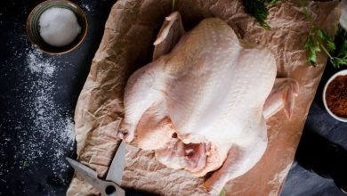 چطور مرغ کامل را برش بزنیم؟ نکات و فوت‌وفن تکه کردن تمیز و آسان