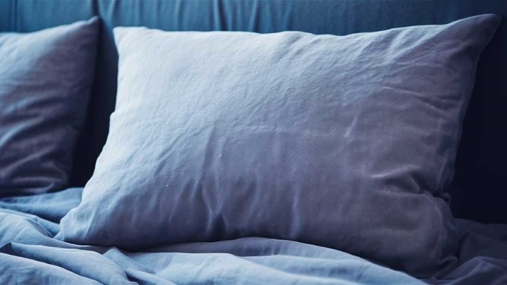 چگونه جنس روبالشتی مناسب را انتخاب کنیم؟