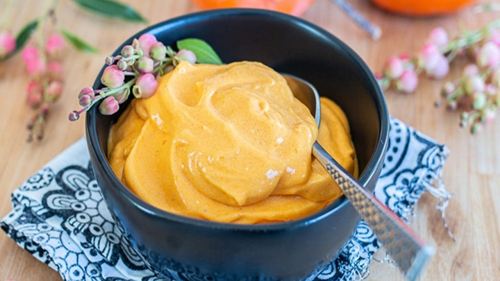 نکات و فوت‌وفن‌ های طرز تهیه بستنی ایتالیایی با خرمالو و موز