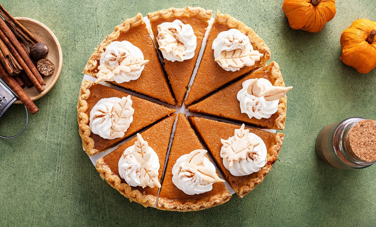 طرز تهیه چیزکیک کدو حلوایی خانگی با بافت نرم و طعم ادویهای