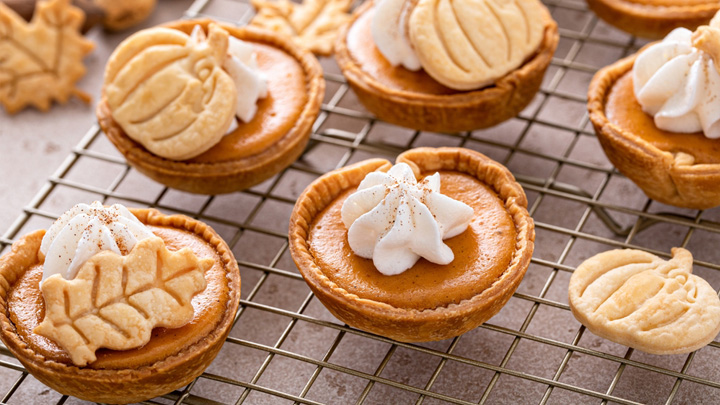 نکات و فوتوفن های طرز تهیه تارت کدو حلوایی نکات و فوتوفن های طرز تهیه تارت کدو حلوایی