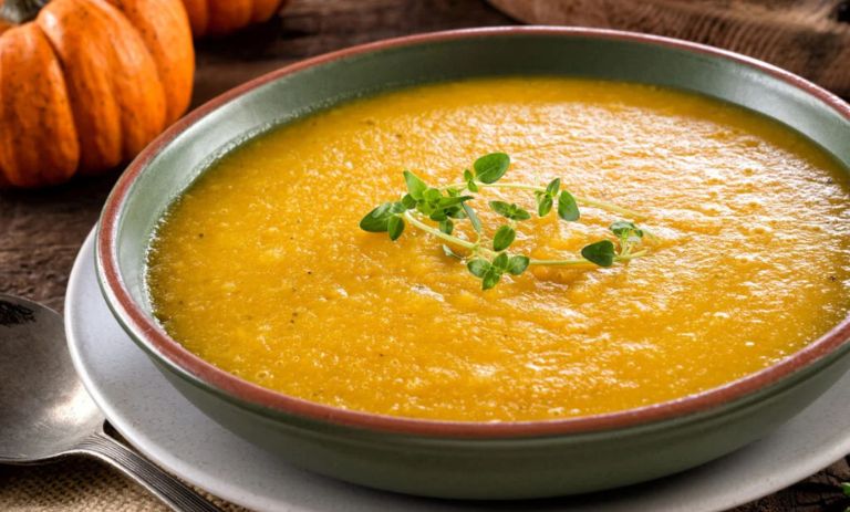 طرز تهیه سوپ کدو حلوایی رستورانی+ نکات و فوت‌و‌فن ها