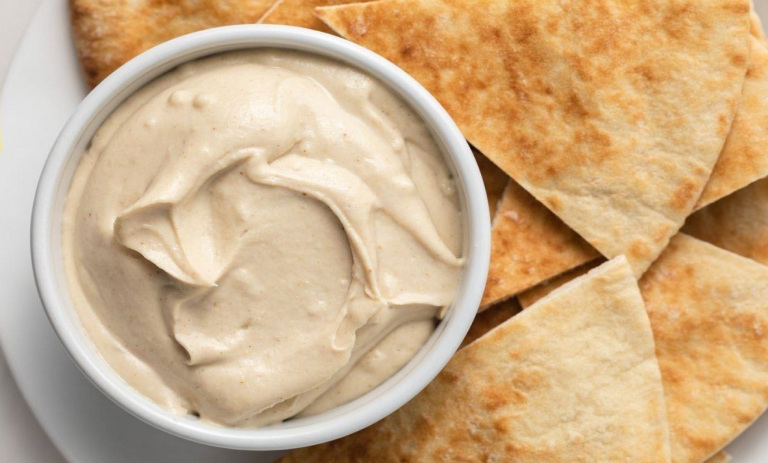 طرز تهیه سس ارده برای سالاد؛ آسان و خوشمزه