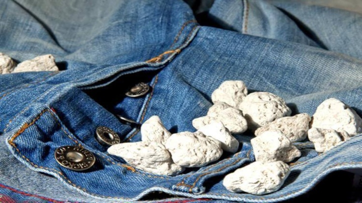 شستشوی سنگشور جین: چگونه خودتان در خانه آن را انجام دهید؛ روشهای خانگی سنگشور کردن جین شستشوی سنگشور جین: چگونه خودتان در خانه آن را انجام دهید؛ روشهای خانگی سنگشور کردن جین