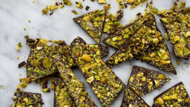 طرز تهیه کرانچی ترد پستهای؛ تنقلات مناسب بچه مدرسهای ها